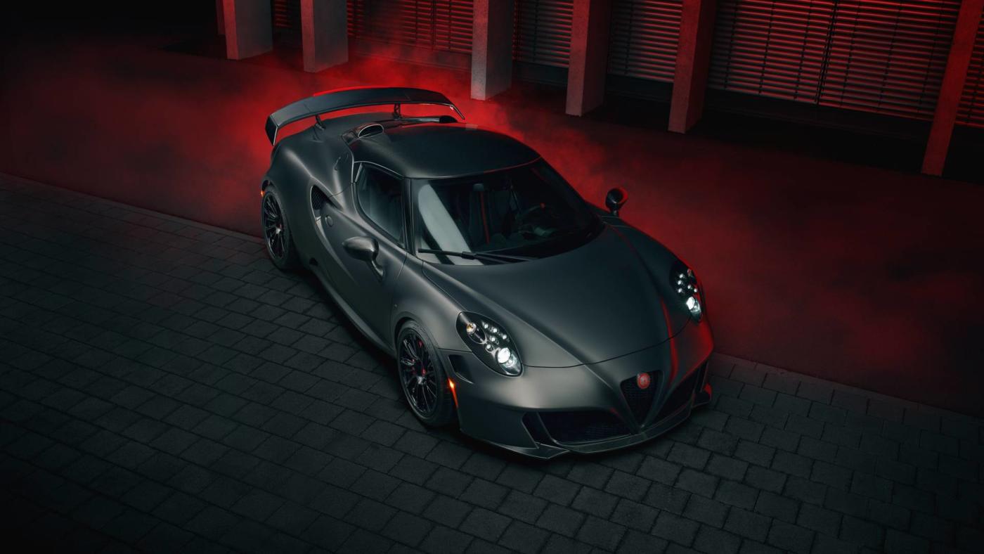 Dell’Alfa Romeo 4C è rimasto il telaio… il vero mostro è sotto il cofano…