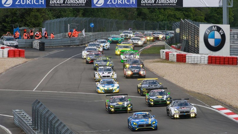 Sta per iniziare la gara più dura del mondo… la 24Ore del Nürburgring