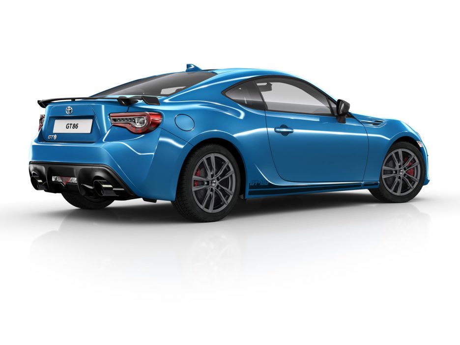 Colore unico e novità per la Toyota GT86 2019