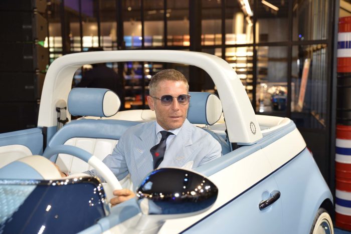 Dopo 60anni Garage Italia e Fiat presentano la 500 Spiaggina.