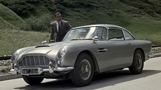 L’Aston Martin DB5 di Bond sarà riprodotta