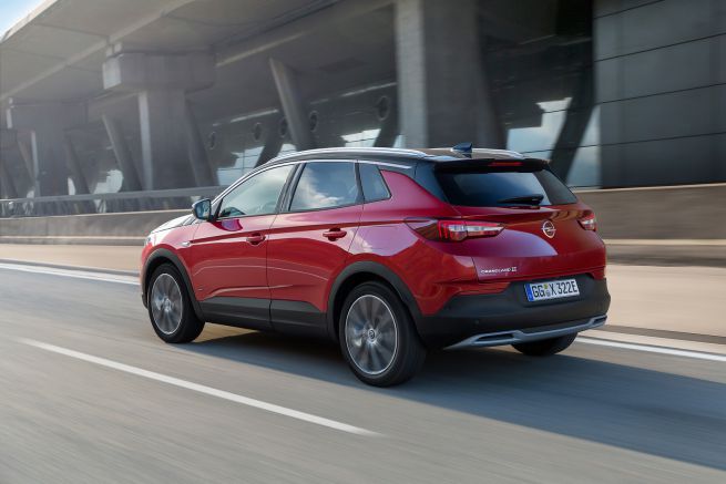Opel Grandland X Hybrid4… 300cv totalmente ibridi!