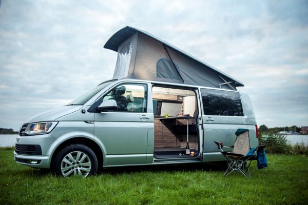 Trasformare il furgone in un camper? La nuova vacanza dei millennial…