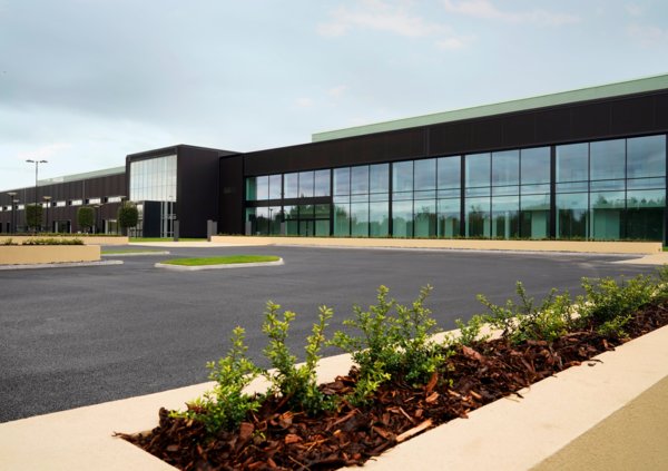 Aston Martin crea un nuovo stabilimento3 min read