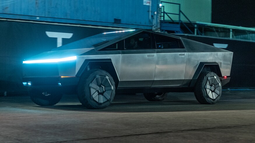 In Tesla arriva il Cybertruck