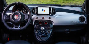 interni fiat 500 hey google